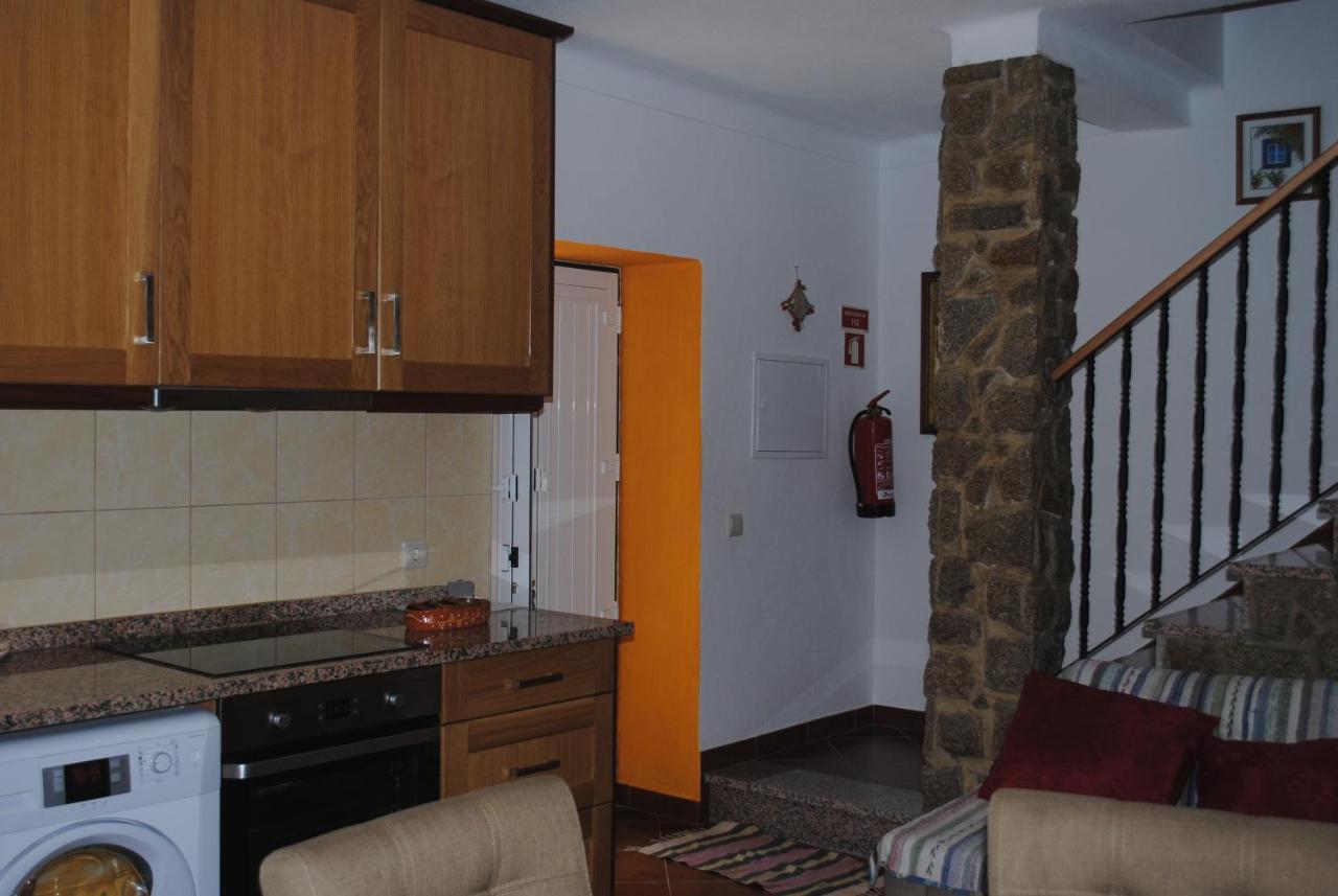 Moradia Familia Escoto Villa Монсанту Екстериор снимка